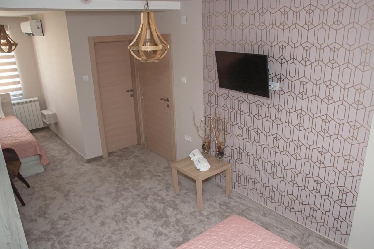 Mehana Apartmani เลสโควัซ ภายนอก รูปภาพ